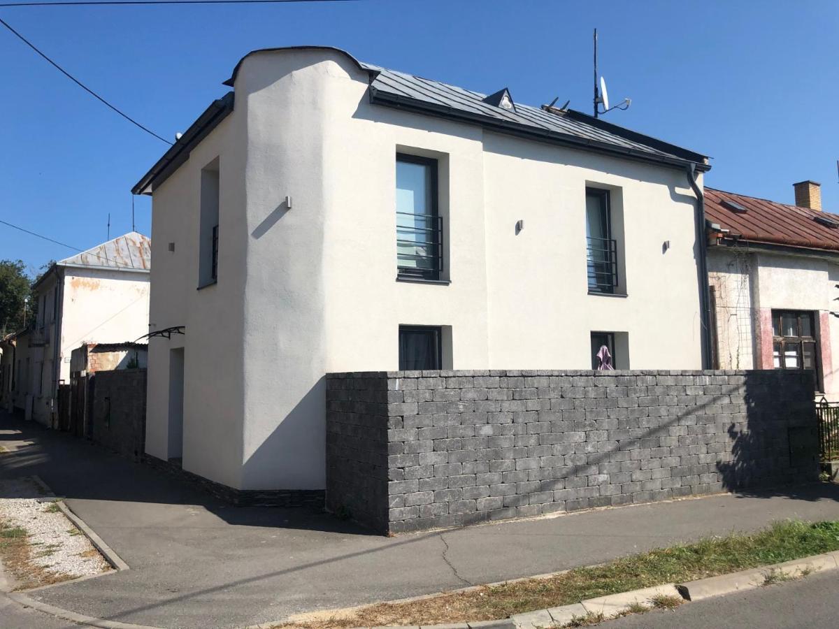 Apartman V Centre Michaloviec Nagymihály Kültér fotó