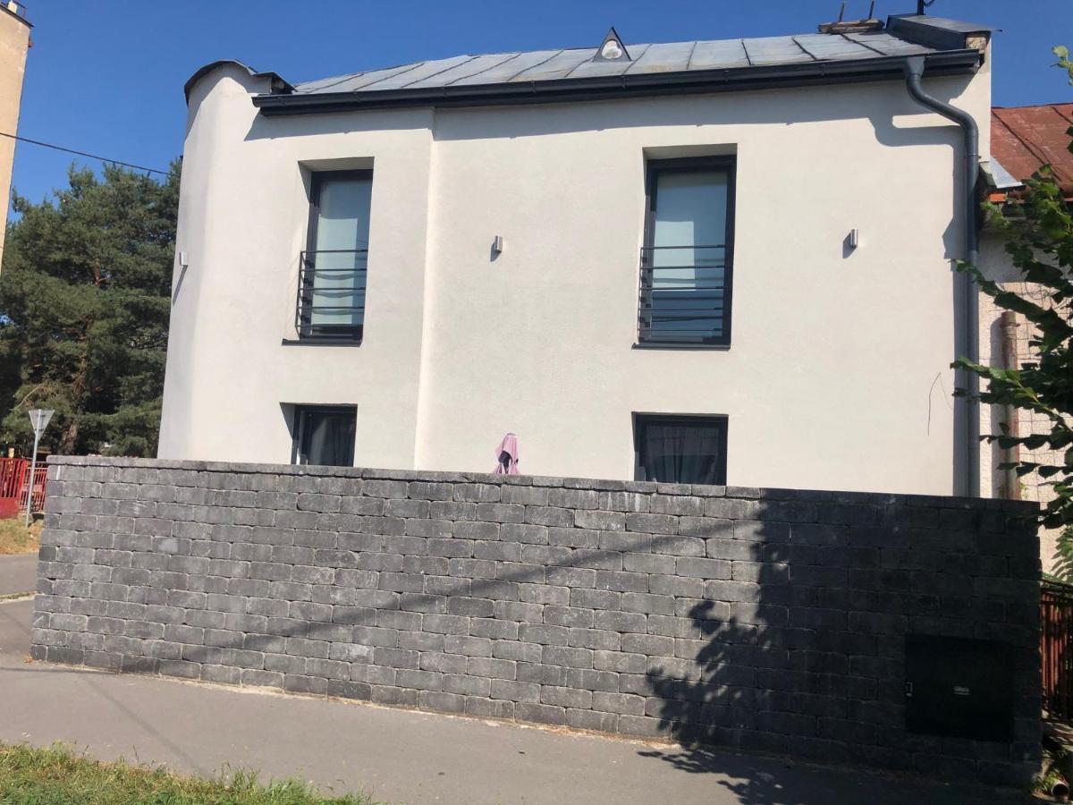 Apartman V Centre Michaloviec Nagymihály Kültér fotó