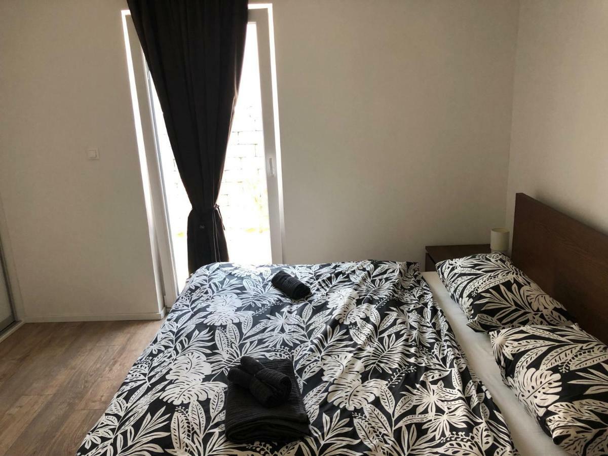 Apartman V Centre Michaloviec Nagymihály Kültér fotó